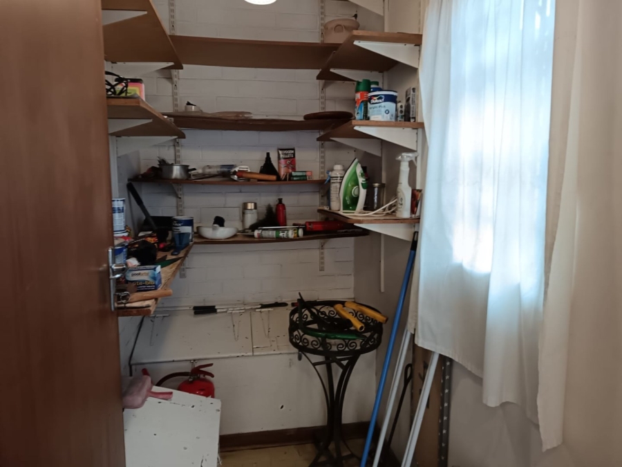 3 Bedroom Property for Sale in Belgravia Northern Cape